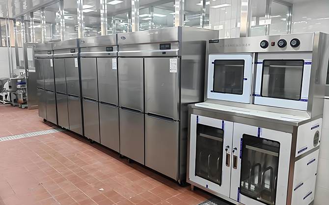 餐廳廚具的配置布局與操作便捷性